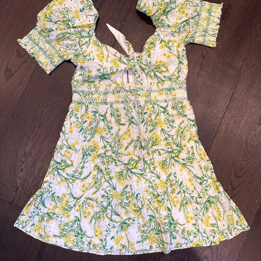 Alice and Olivia Green and White Floral Kristie Puff Sleeve Mini Dress